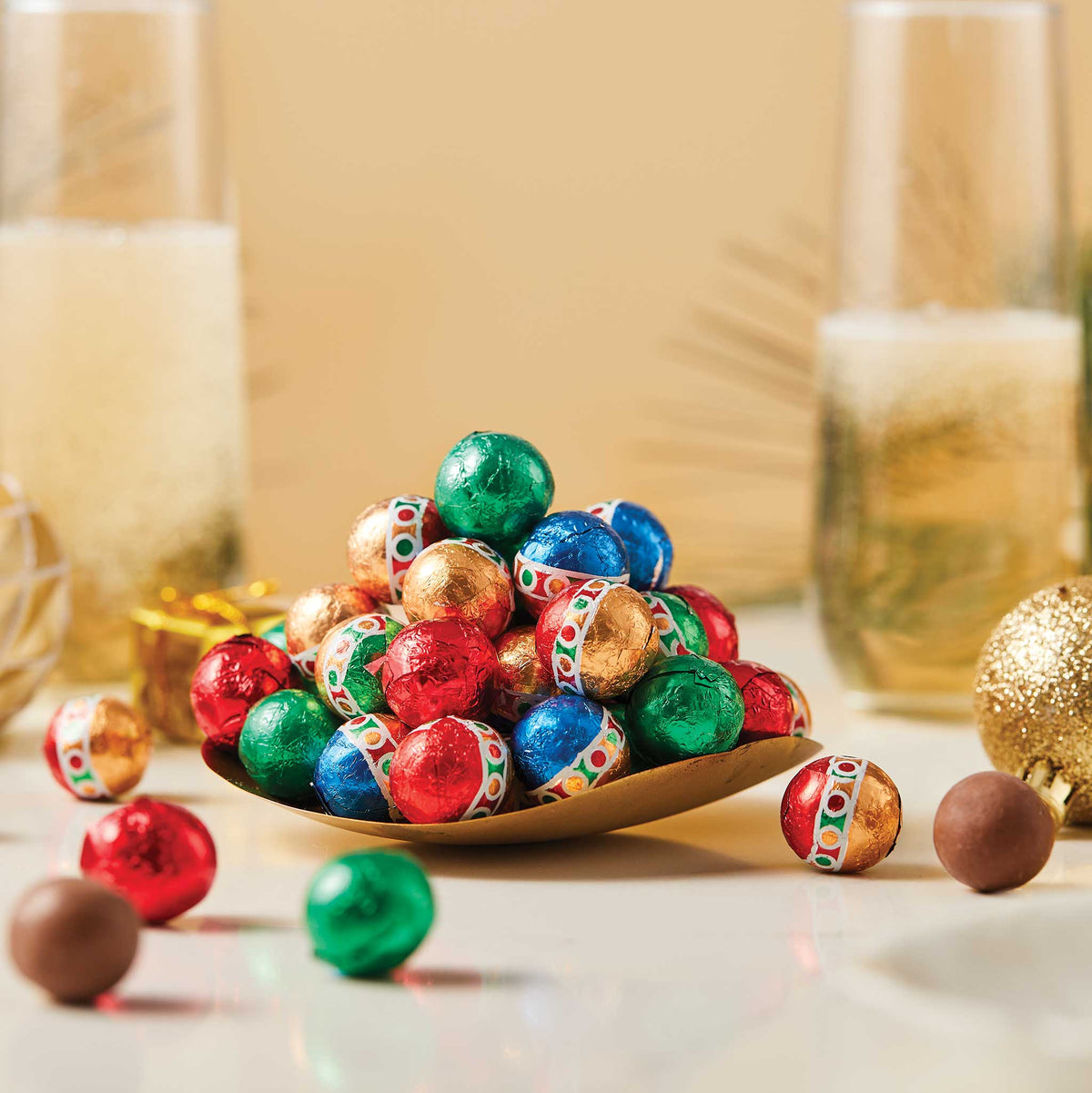 Solid Chocolate Christmas Foiled Balls Milk 8 oz.